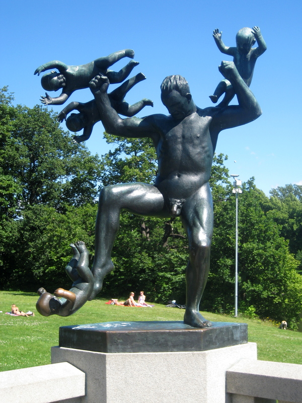 IMG_1462.jpg: Ook het Vigeland park.