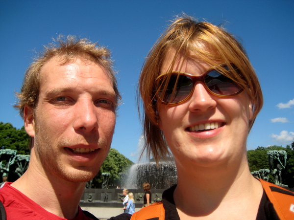 IMG_1463.JPG: Wij in het Vigeland park.
