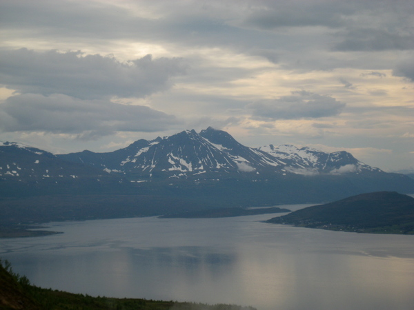 IMG_1497.JPG: Uitzicht over het Tromsø fjord.